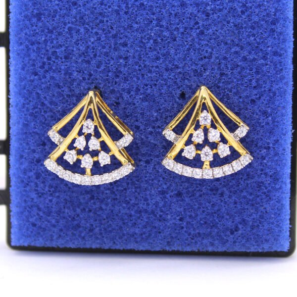 0.31ct Diamond Stud Earrings in 18K Yellow Gold - Image 2