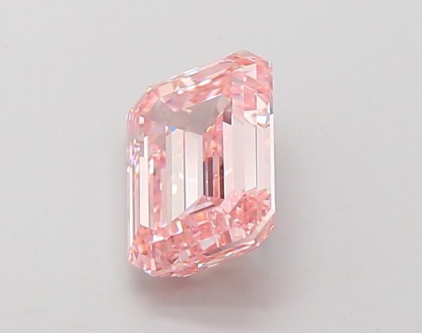 Vivid Pink Emerald Lab Diamond - Image 4