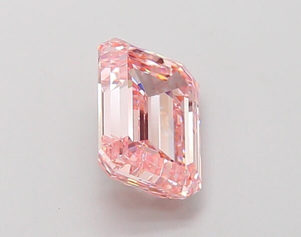 Vivid Pink Emerald Lab Diamond - Image 3